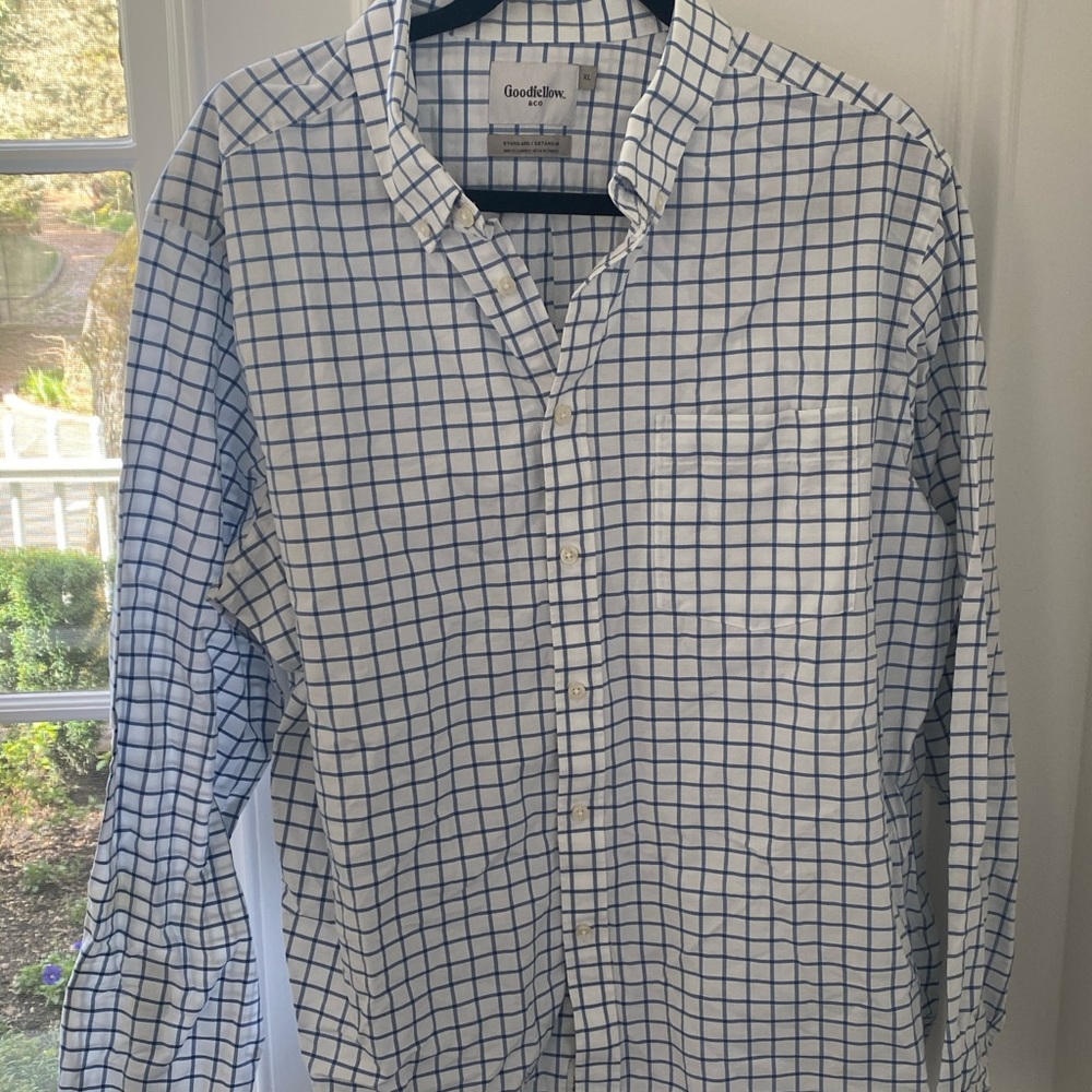 Goodfellow.White& blue plaid casual button-down